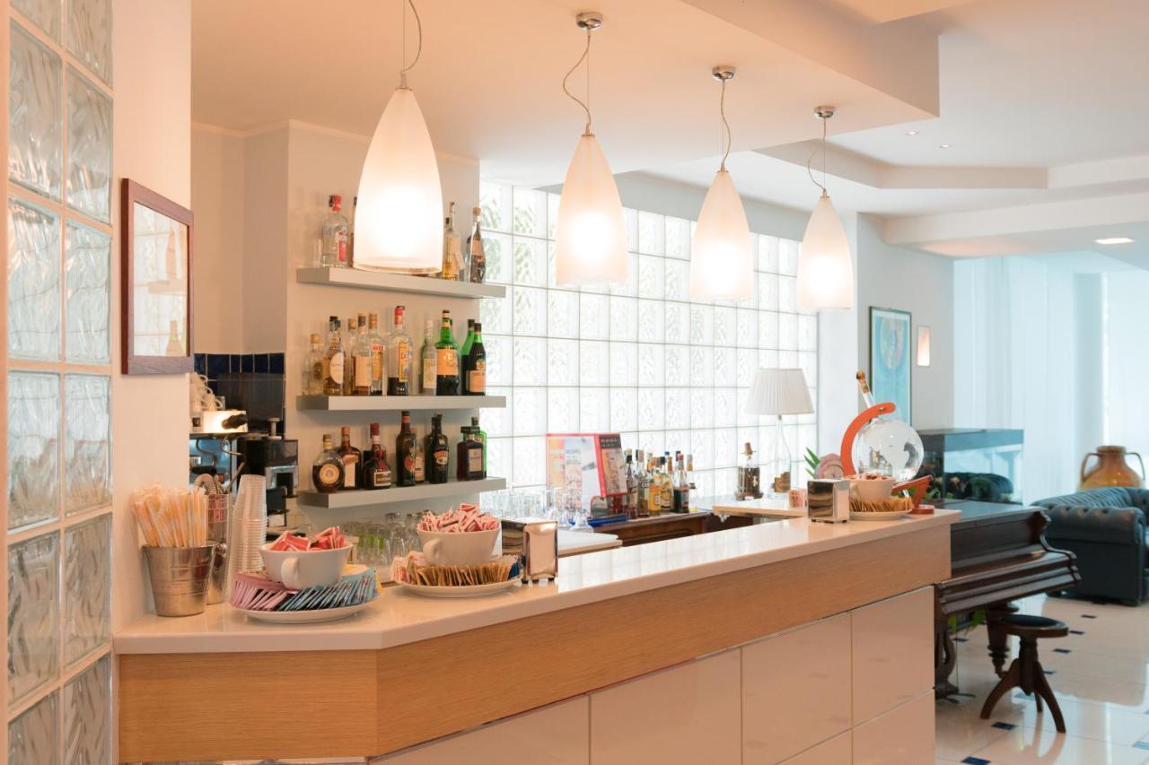 Hotel Haus Charlotte San Benedetto del Tronto Ngoại thất bức ảnh