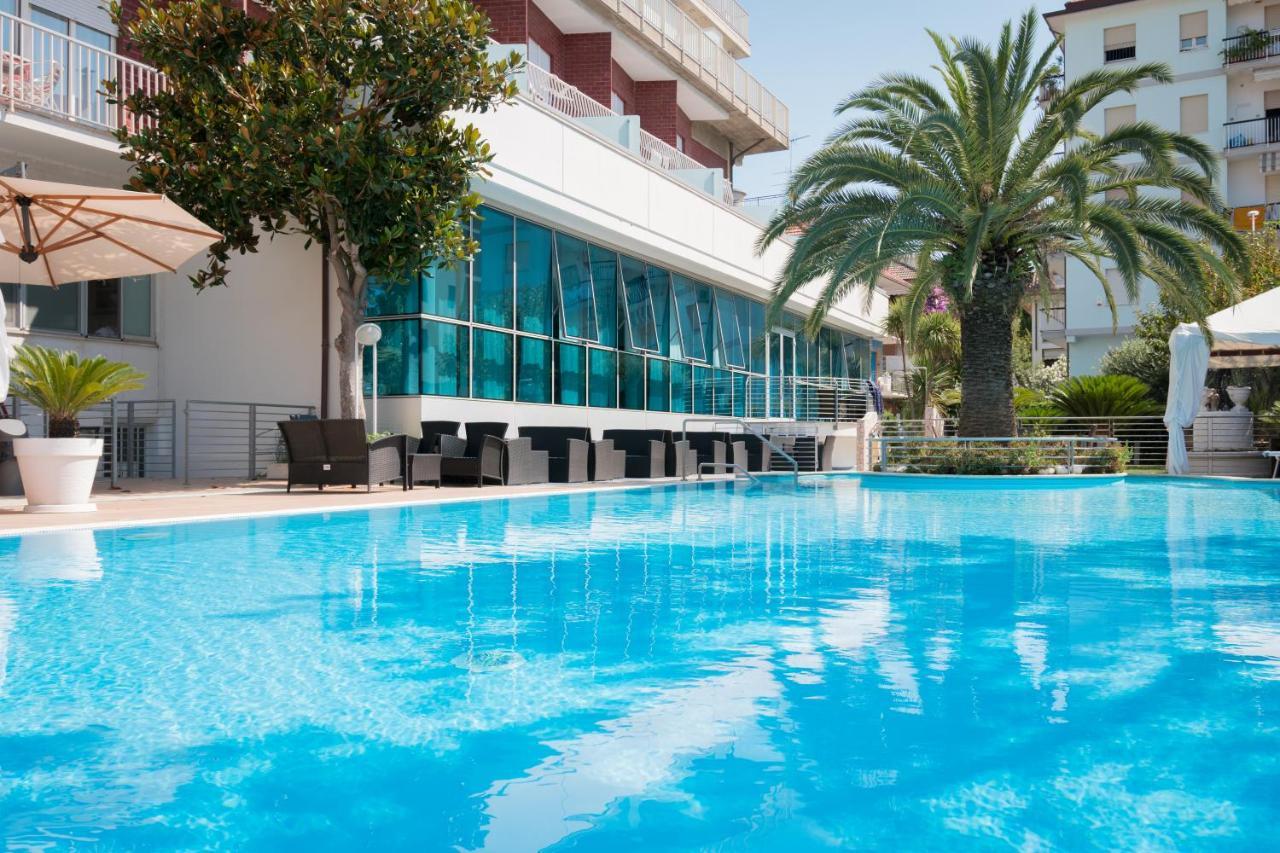 Hotel Haus Charlotte San Benedetto del Tronto Ngoại thất bức ảnh